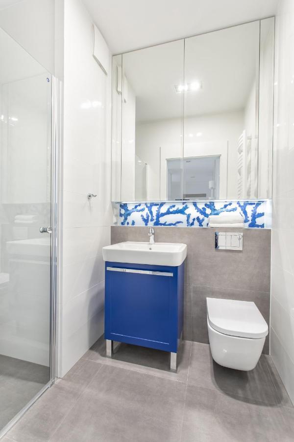 Lion Apartments - Naviflat Brabank Premium Apartment With Parking 그단스크 외부 사진